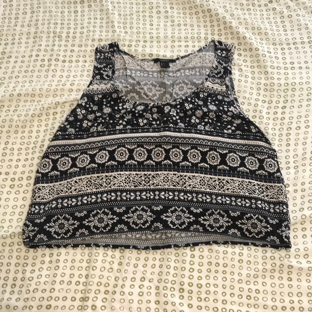 Printed sleeveless top